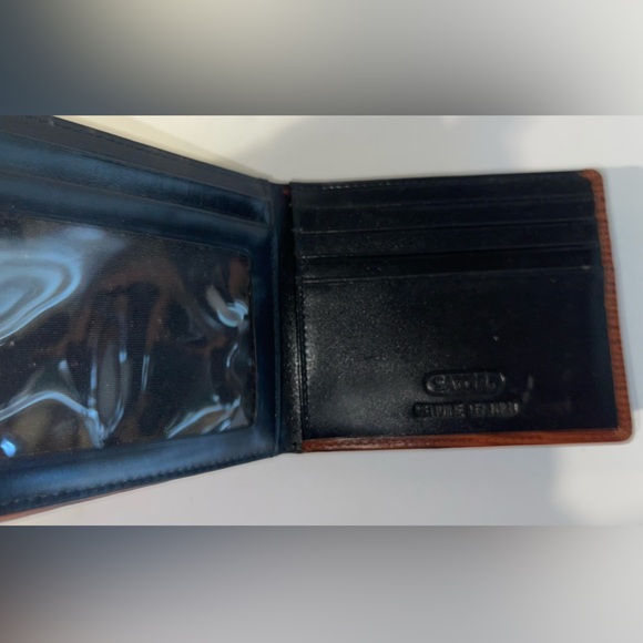 Satchi epi leather wallet - Picture 4 of 5